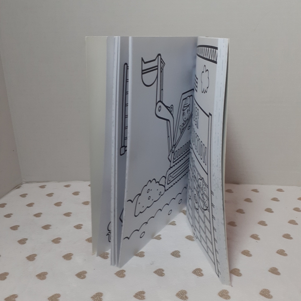 📚🎨 3/$15 *NEW* Construction Site Coloring Book - Picture 2 of 3